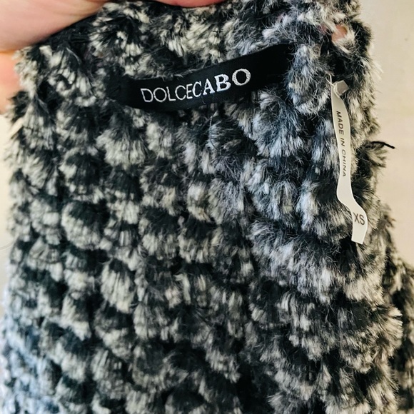 Dolce Cabo Faux Fur Cardigan - Picture 9 of 10